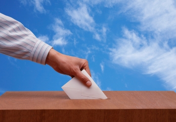 ČSSD utrpěla vítězství, černým
koněm voleb je Andrej Babiš