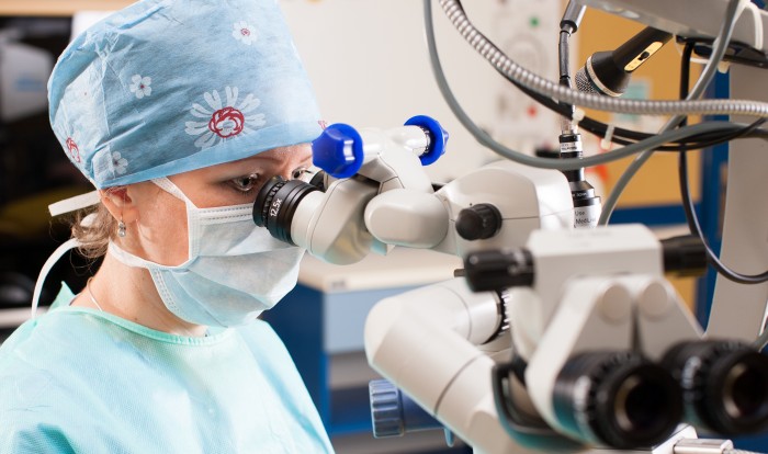 Šedý zákal je nutné řešit chirurgicky,
důležitý je výběr kvalitní umělé čočky 