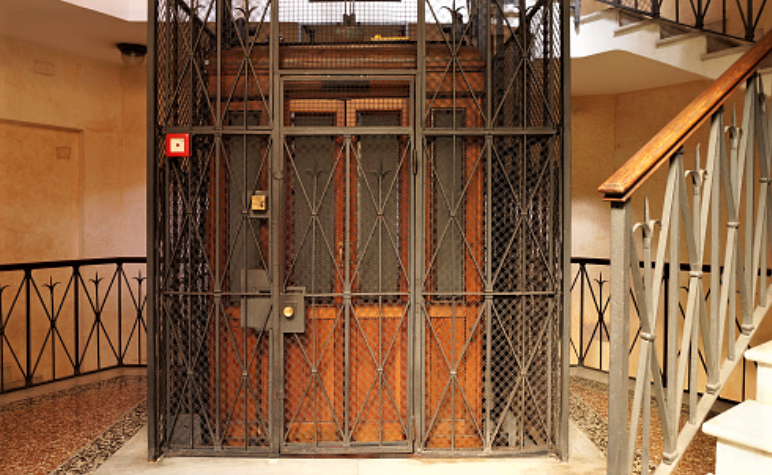 Přijímací pohovor v pátek 13.