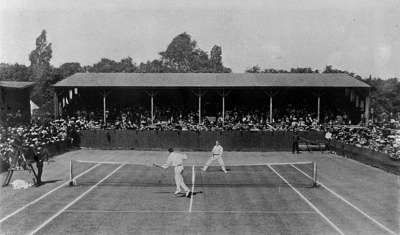Začíná nejslavnější tenisový turnaj 
a tipovačka o Nordic walking hole!